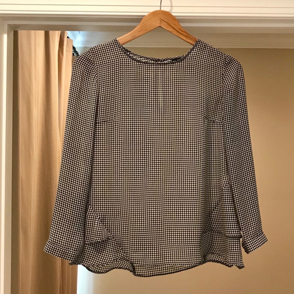 Banana Republic Houndstooth Blouse In Petite Small